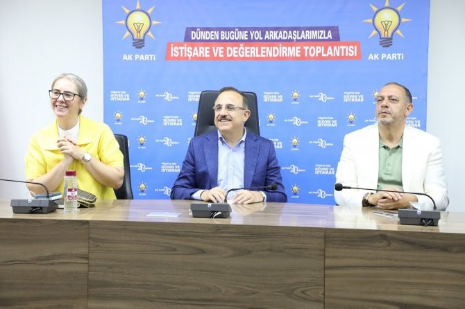 Ak Parti İ̇zmir’in Düzenlediği Vefa Buluşmalarında 3 Yıl Geride Kaldı