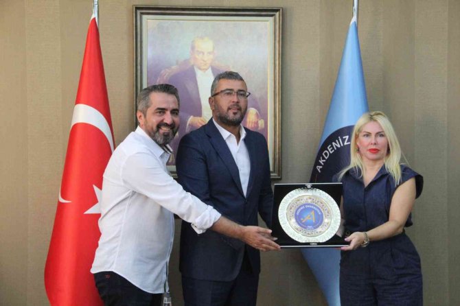 Akdeniz Üniversitesi Hastanesine Hayat Kurtaran Bağış