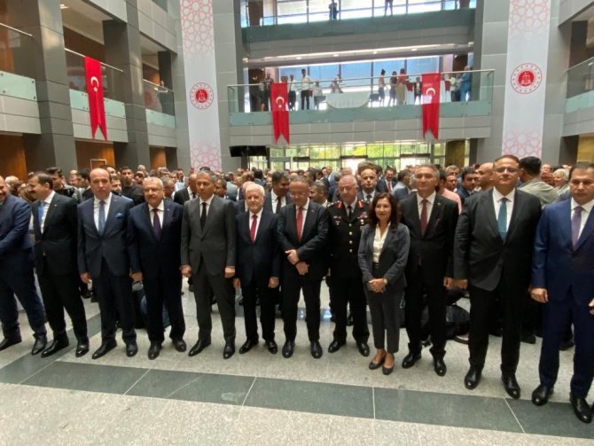 İ̇stanbul Bölge Adliye Mahkemesi Başkanı Murat Boylu: "İ̇lk Derece Mahkemelerinin 8 Bin Liralık Kesinlik Sınırının En Az 20 Bin Tl’ye Çıkarılması Yönündeki Düşüncemizi Devletimizin İlgili Makamlarına Arz Ettik"