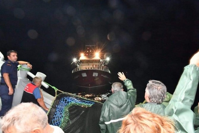 Vali Şıldak, İstavrit Çekti