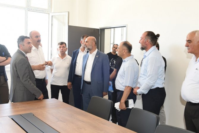 Vali Canalp, Batman Teknokent Binasını Ziyaret Etti