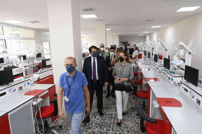 Deü, İ̇zmir’in Sağlıkta Merkez Üssü Olacak