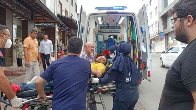 Tamir İçin Getirilen Tabancada Kalan Mermiyle Bacağından Yaralandı