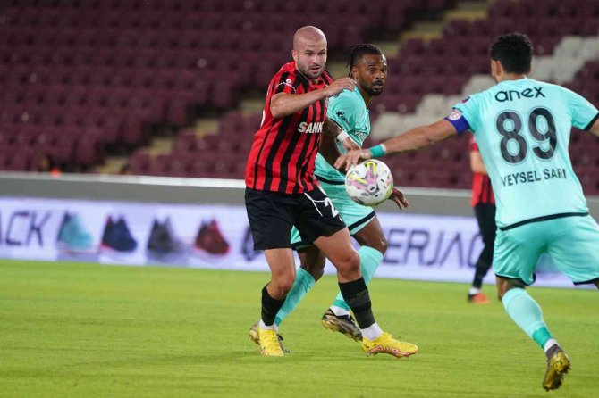 Joao Figueiredo: "Hedefim En Az 20 Gol Atmak"