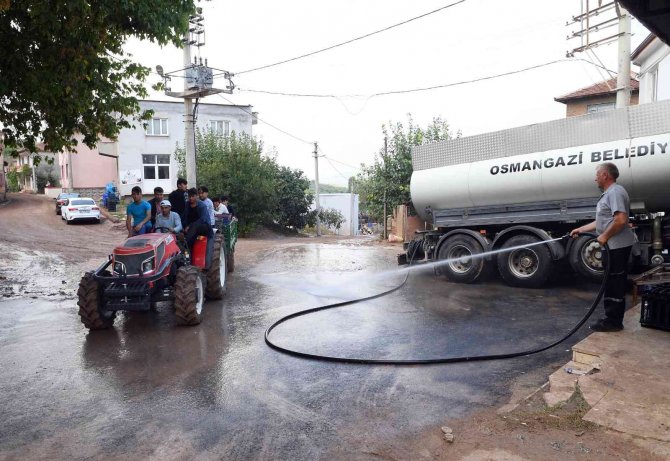 Osmangazi’de Felaketin Yaraları Sarılıyor