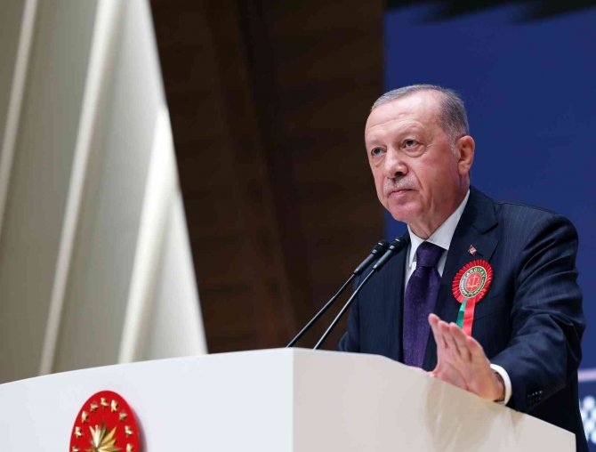 Cumhurbaşkanı Erdoğan’dan Ai̇hm Tepkisi; “Türkiye Olunca Siyasi Karar Verir”