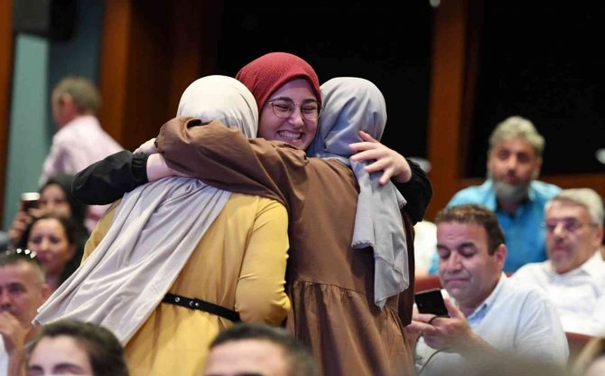 Cumhurbaşkanı Erdoğan: “Eğitimi Siyasete Meze Yapmak Doğru Yaklaşım Değildir”