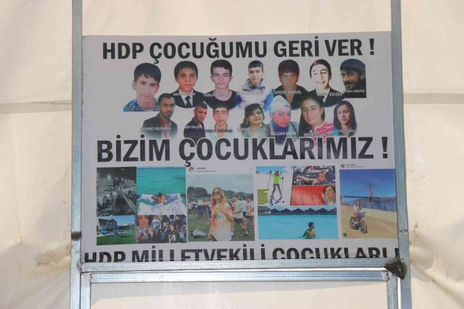 Evlat Nöbetindeki Anne 30 Yıldır Oğlunun Yolunu Gözlüyor