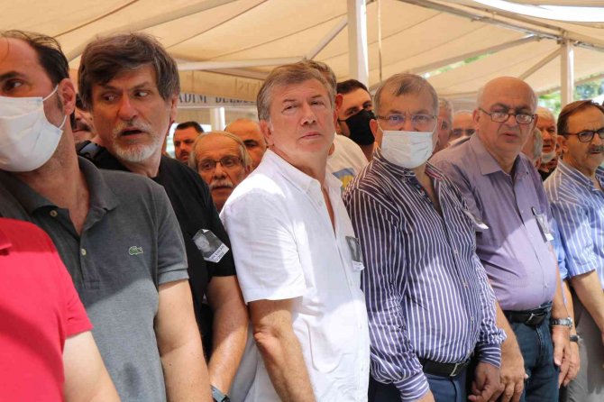 Tanju Çolak’tan Babasına Son Görev