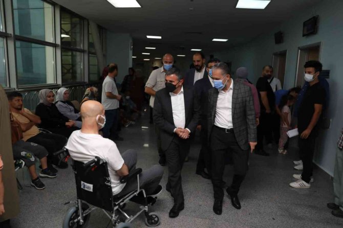 Vali Atay, Sağlık Kuruluşlarını İnceledi