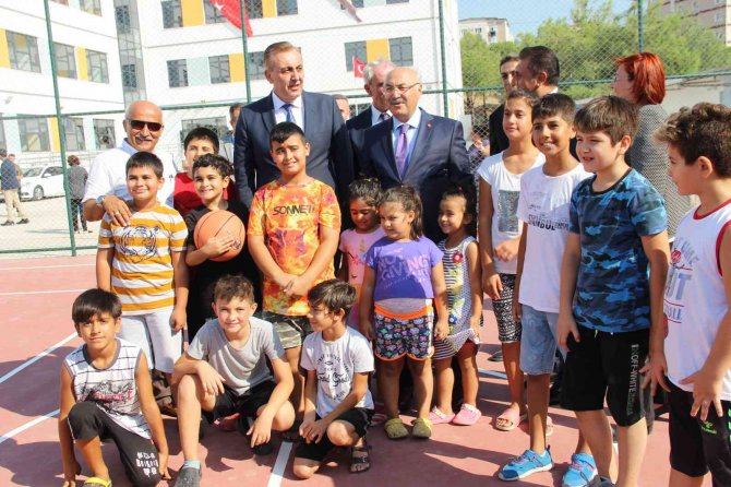 İ̇zmir’de Okul Binalarının Deprem Güvenliği İçin Ciddi Süreç Yönetiliyor