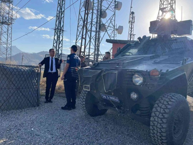 Kaymakam Daştan, Üs Bölgesinde İncelemelerde Bulundu