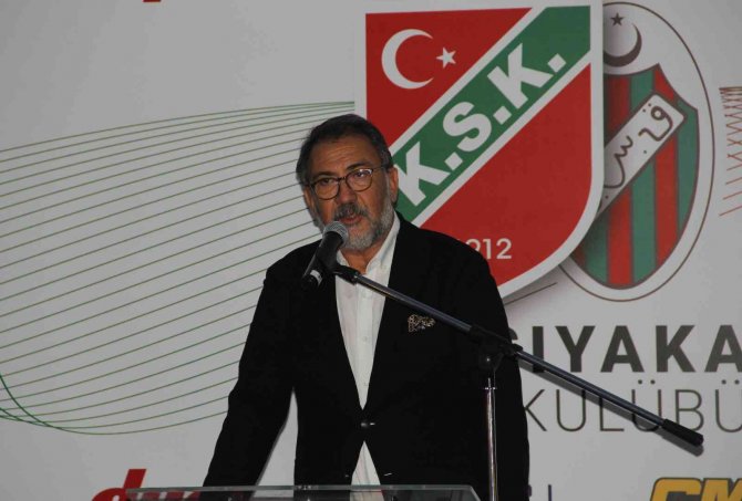 Karşıyaka, Yeni Sezon Formalarını Tanıttı