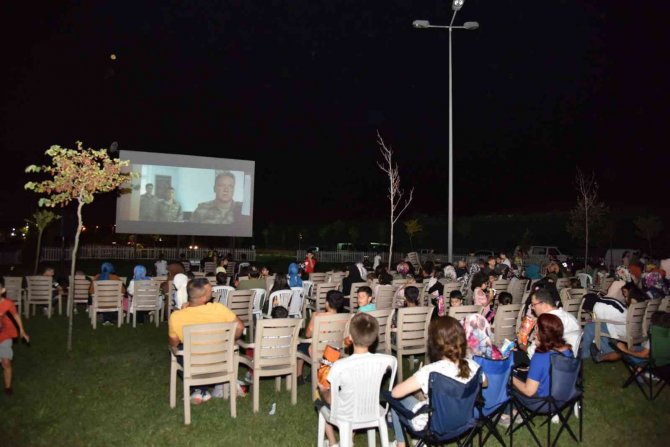 Yazlık Sinema Günleri’nde Dağ 2 Filmi İzlendi