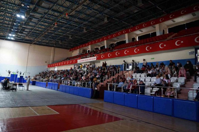 Okullarda Görevlendirilecek 520 Kişilik Kadro İçin3 Bin 337 Kişi Müracaat Etti