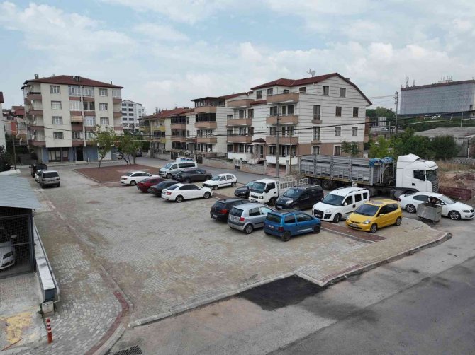 Vatandaşlar İstedi, O Noktalara Otopark İnşa Edildi