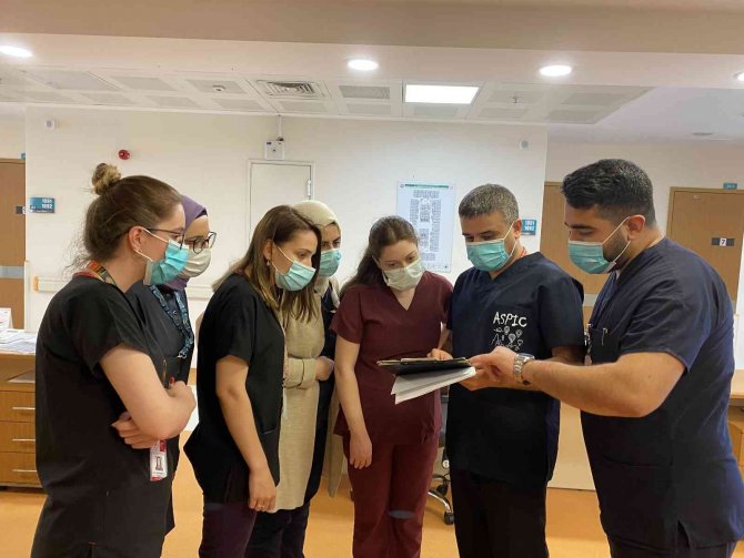 Genç Hemşireye Hayat Veren “Kalp” Operasyonu