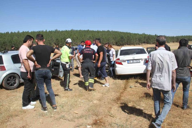 Konya’da İki Otomobil Çarpıştı: 3 Yaralı