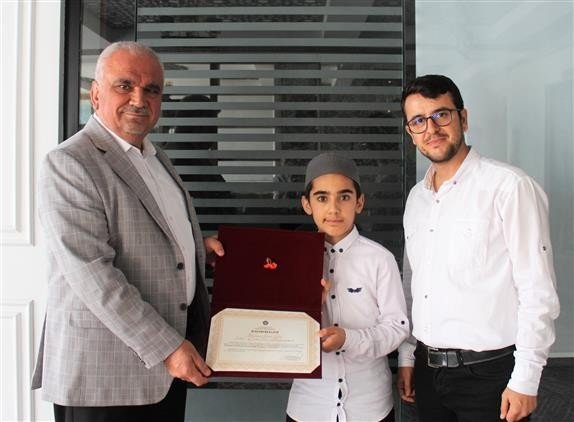‘Kur’an-ı Kerim’i En Güzel Okuma’ Yarışmasında 3’üncü Oldu