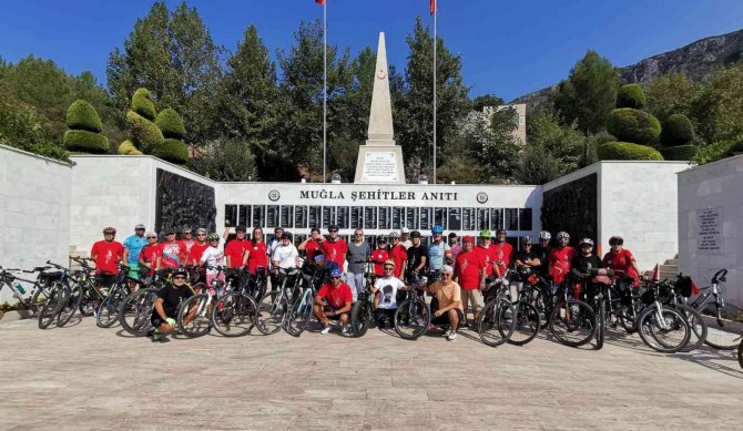 Bisikletçilerden 30 Ağustos’un 100. Yıl Zafer Turu