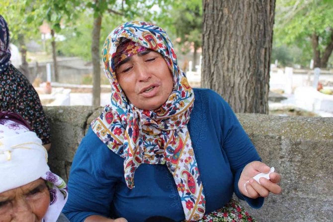 İ̇ki Ay Önce Nejla’nın Evliliği İçin Toplanan Sevenleri, Bu Defa Cenazesi İçin Toplandı