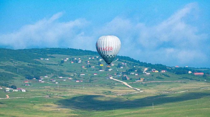 Yaylada Balon Turizmi Başlıyor