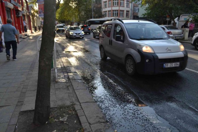 Vatandaş Boşa Akan Suya Tepki Gösterdi