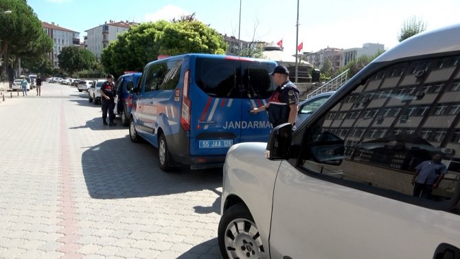 Samsun’da Kaleşnikof Tüfek Ve Uyuşturucu İle Yakalanan Şahıslar Adliyede