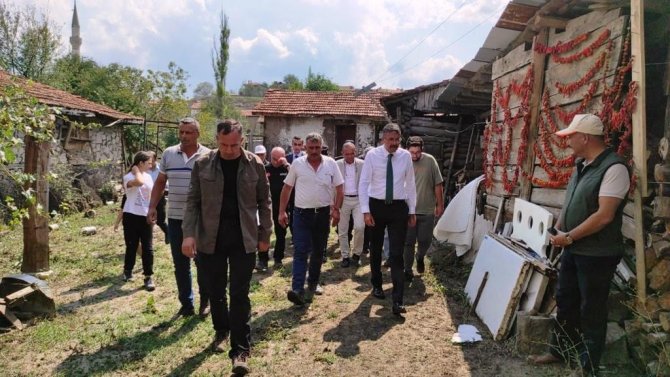 Vali Çelik: “Sel Sonucu Oluşan Zararları 10-15 Gün İçinde Karşılamış Oluruz”