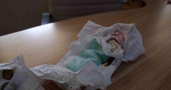 Siirt’te Dilenciler Çocuk Bezini Kasa Olarak Kullandı