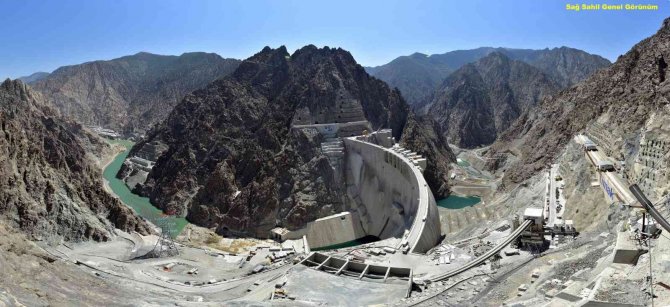 Yusufeli Barajı Su Tutmak İçin İlçe Merkezinin Taşınma İşlemini Bekliyor