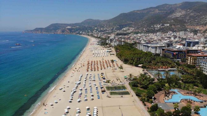 Alanya, Turizm Sezonunda Pandemi Öncesindeki Doluluk Oranını Yakaladı