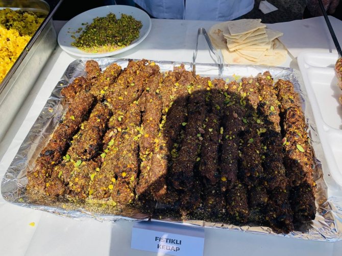 Festivalde Fıstık İle Kıyma Mangalda Buluşturuldu