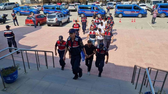 20 Yaşındaki Genci Kan Davası Yüzünden Öldürmüşler