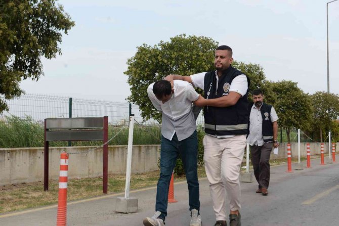 Eski Karısını Akşamları Dışarı Çıkıyor Diye Taşla Öldürmüş