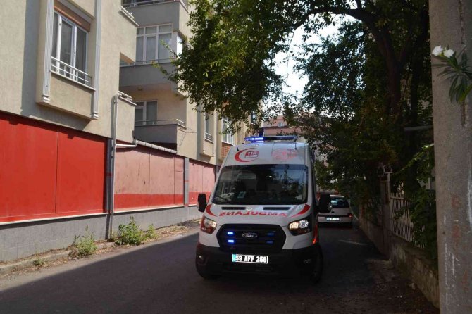 Anahtarını Evde Unuttu, Balkona Tırmanırken Yere Düşüp Yaralandı