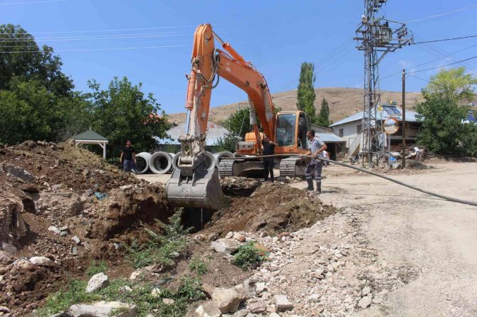 Büyükşehir’den Kırkpınar’da Yağmur Suyu Çalışması