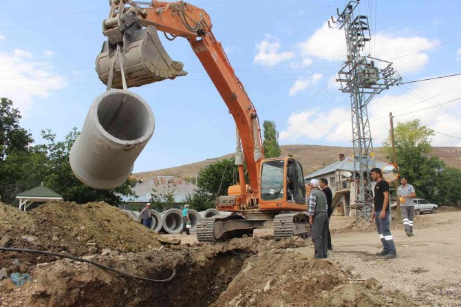 Büyükşehir’den Kırkpınar’da Yağmur Suyu Çalışması