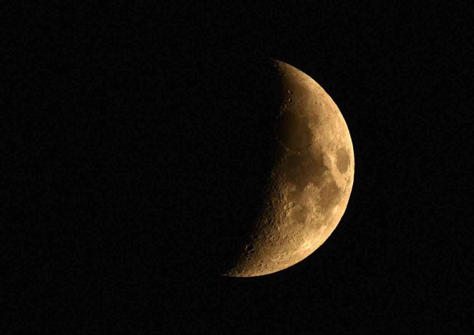 Ahlat’ta ‘Yeni Ay’ Hayran Bıraktı