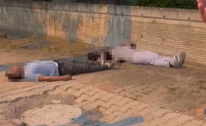 Eski Eşini Öldürdü Ardından Kendi Kafasına Sıktı