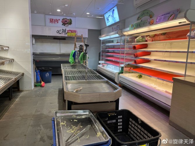 Çin’de Yeni Vakalar Arttı, Halk Marketlere Hücum Etti