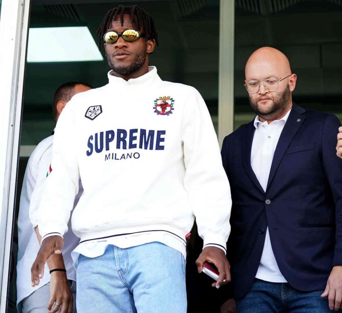 Fenerbahçe’nin Yeni Transferi Batshuayi, İ̇stanbul’a Geldi