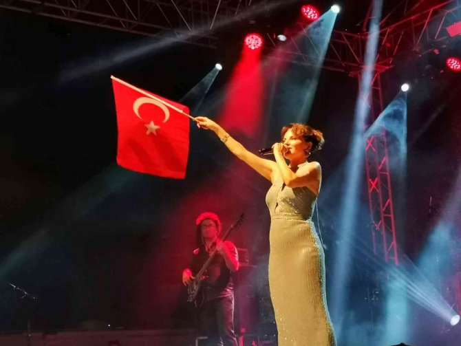 Gediz’in Kurtuluşunun 100. Yılında Göksel Konseri