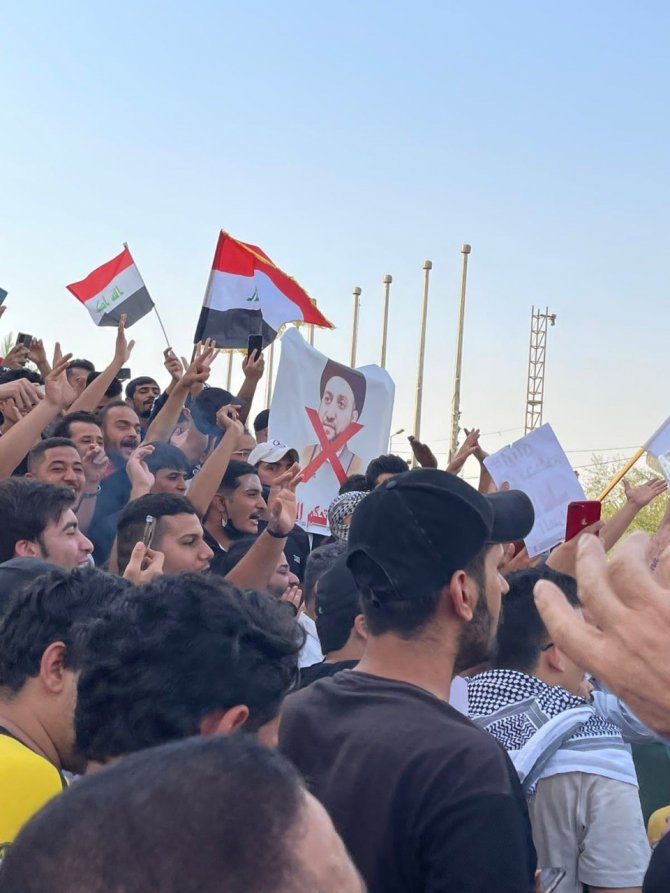 Bağdat’taki "Ekim Devrimcileri" Yeşil Bölge’de Protesto Düzenledi
