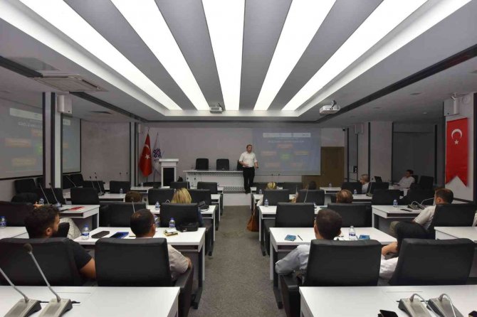 Karesi’de Akıllı Şehir Eğitimi Gerçekleştirildi