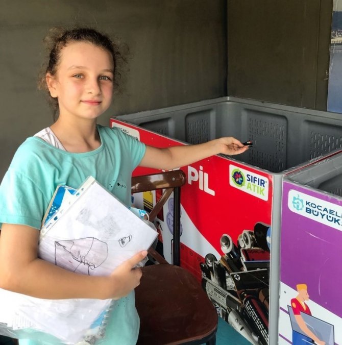 Mobil Atık Getirme Merkezi’ni Bin Kişi Ziyaret Etti