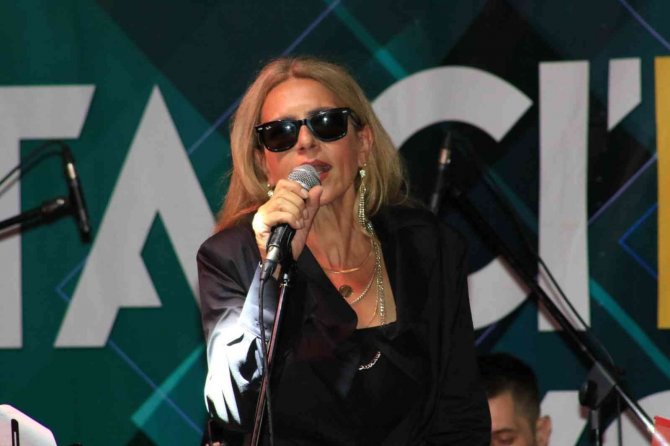 Usta Çı-rock Konseriyle Geçmişe Yolculuk Yaptılar