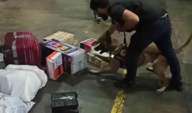 Kargoya Verilen Hoparlörün İçinden Zulalanmış 1 Kilo 620 Gram Uyuşturucu Ele Geçirildi
