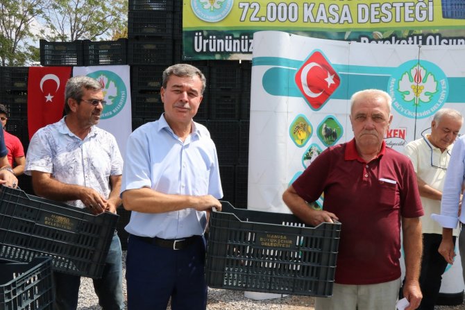 Kırkağaçlı Üreticilere Zeytin Kasası Desteği