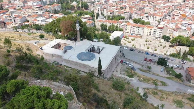 Manisalıların 4 Yıllık Hasreti Kılınan Cuma Namazıyla Son Buldu